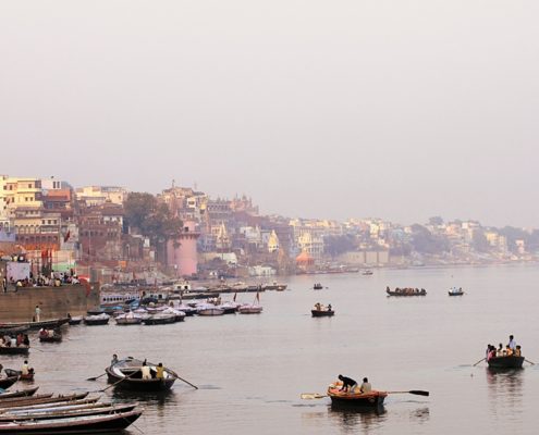 Varanasi la città santa indiana