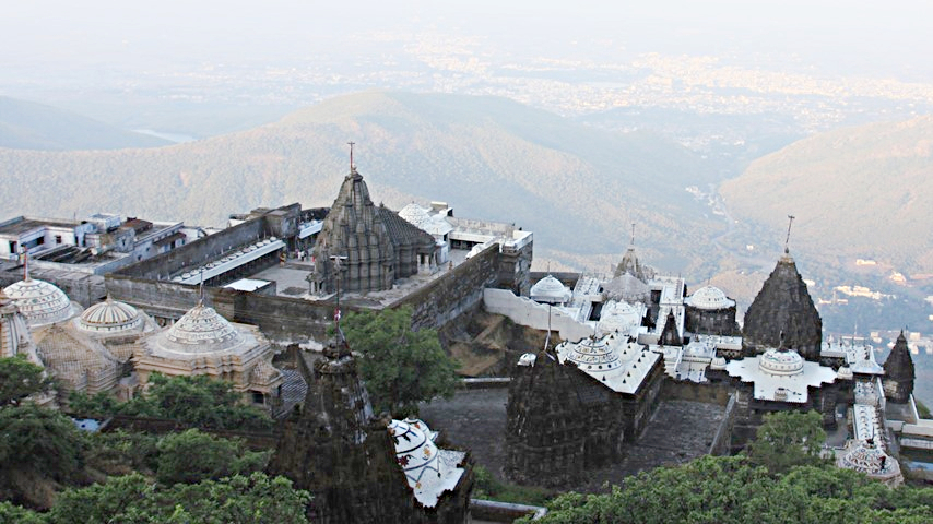 scalini di Girnar Hill