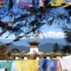 Dochu La 108 chorten
