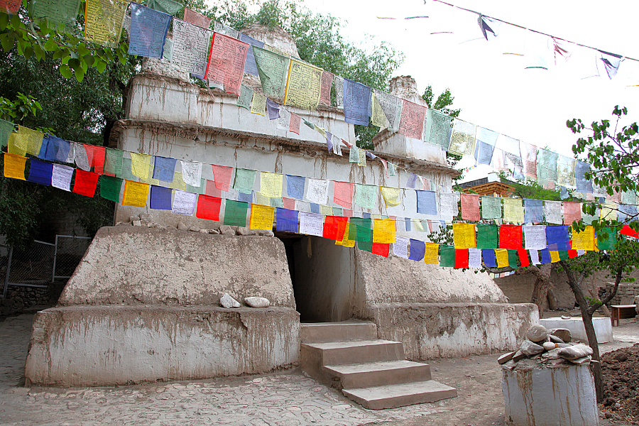 Alchi gompa & chorten